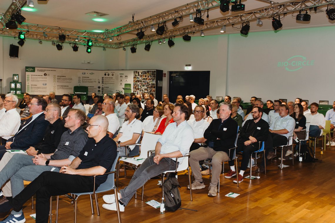 Bild2-Publikum__c__C